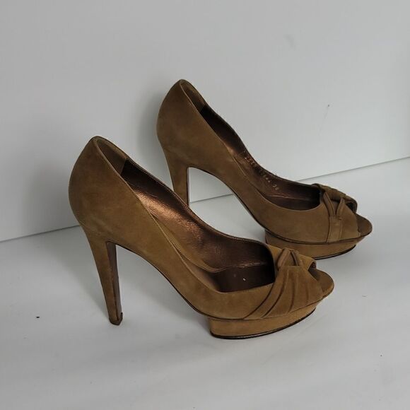 Sergio Rossi 5 Inch Heels Size 38 or 7 - Picture 1 of 8